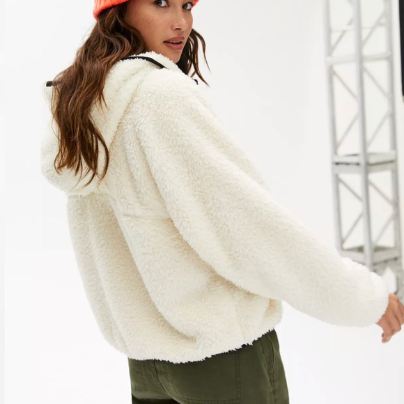 Tna Aritzia fleece zip up jacket - Picture 4 of 11